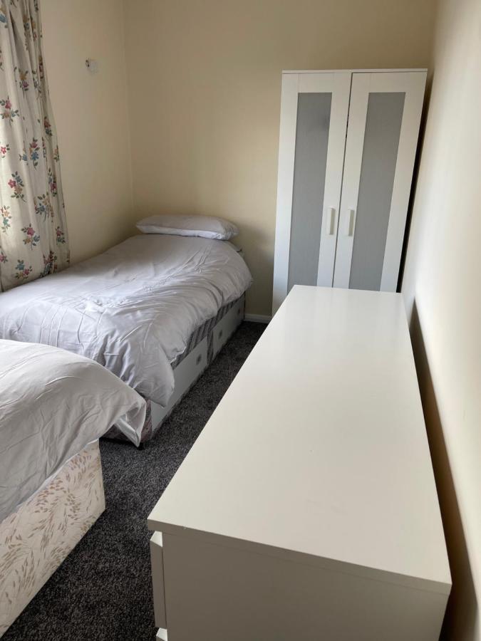 Spacious, Sleeps 17, 3 Bathrooms, Parking, Mansfield Exterior foto