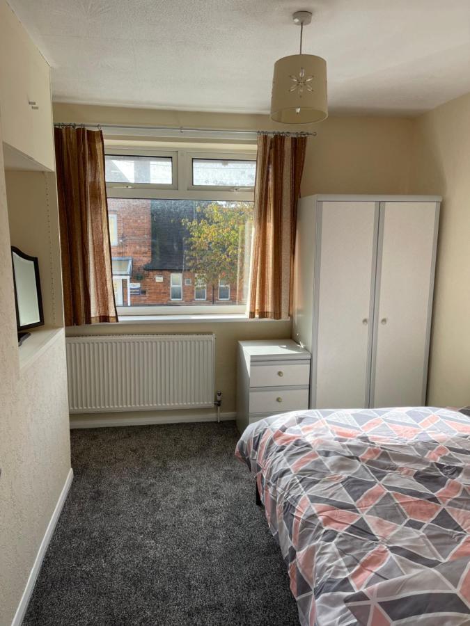 Spacious, Sleeps 17, 3 Bathrooms, Parking, Mansfield Exterior foto