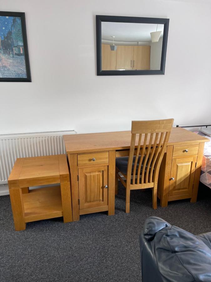 Spacious, Sleeps 17, 3 Bathrooms, Parking, Mansfield Exterior foto