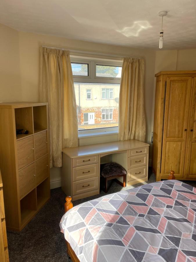 Spacious, Sleeps 17, 3 Bathrooms, Parking, Mansfield Exterior foto